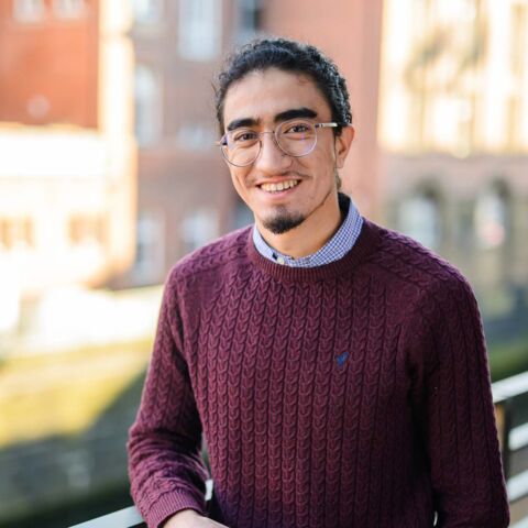 Porträtfoto von Mahdi Yaqubi