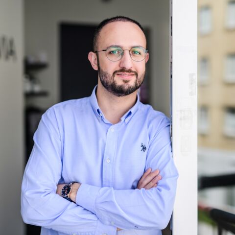 Porträtfoto von Amir Pourzare